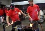Simpoziumo „GlassJazz“ kūrybiniai vaisiai – parodoje Dailės galerijoje